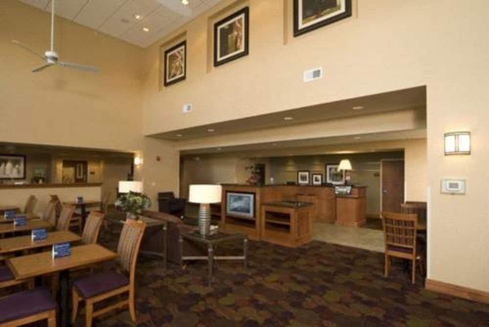 Hampton Inn & Suites Moline-Quad City Int'L Aprt Exterior foto